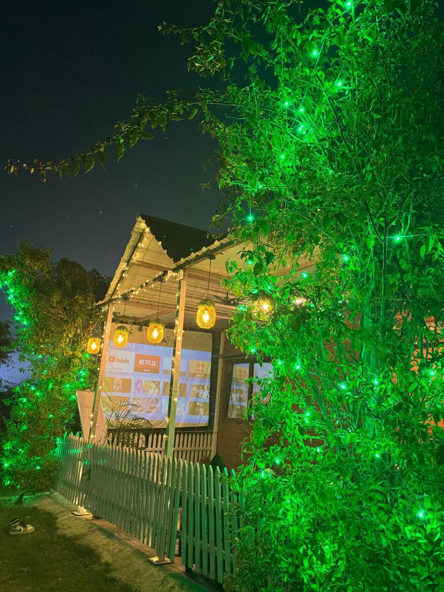 The Nirvana Nest Gurgaon Exterior foto
